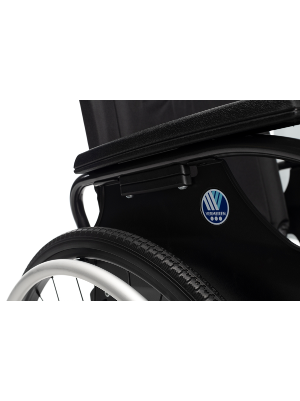 Wózek inwalidzki ręczny D200 Vermeiren