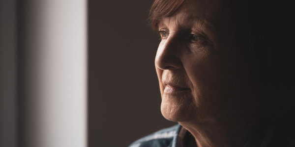 Co zrobić, gdy osoba chora na demencję nie chce jeść i pić?