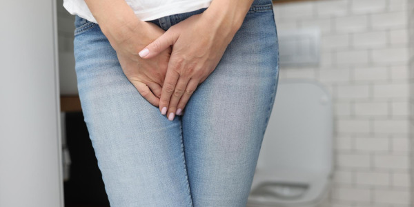 Skąpomocz – czym jest rzadkie oddawanie moczu? Powody, objawy i diagnostyka