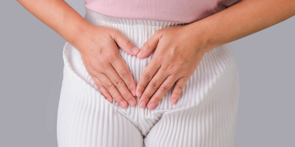 Kobiecy problem z oddawaniem moczu – przyczyny, rodzaje i leczenie nietrzymania moczu u kobiet