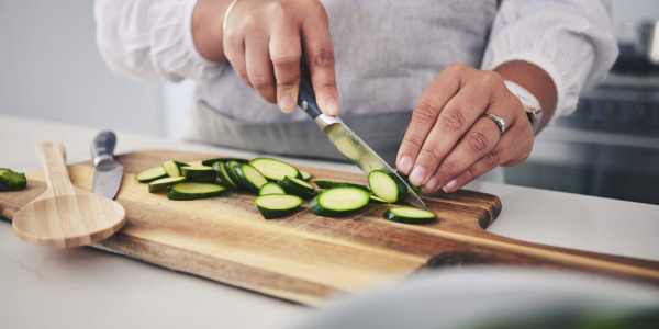 Co jeść wieczorem, by mieć niski cukier? Lista polecanych i odradzanych produktów!