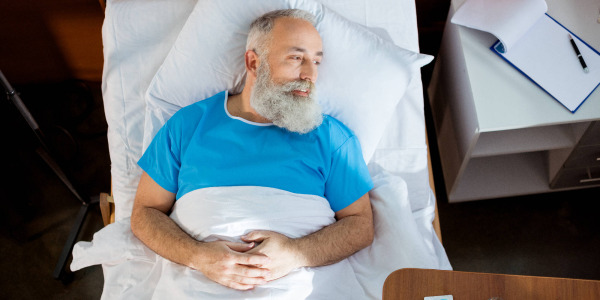 Jak mężczyzna może poradzić sobie z problemem nietrzymania moczu?